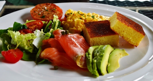 Scottish Smoked Salmon with Fresh Avocado, Roasted Tomato & Salad @ Alkaff Mansion